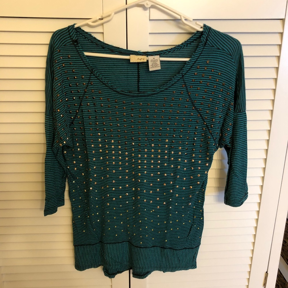 Day trip 3/4 sleeve green shirt